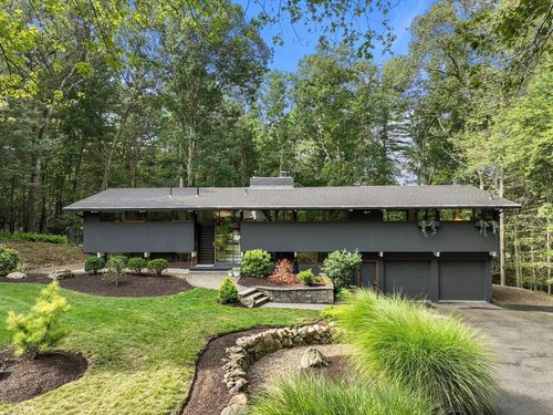 43 Willowdale Rd, Topsfield, MA, 01983-1208 | Card Image