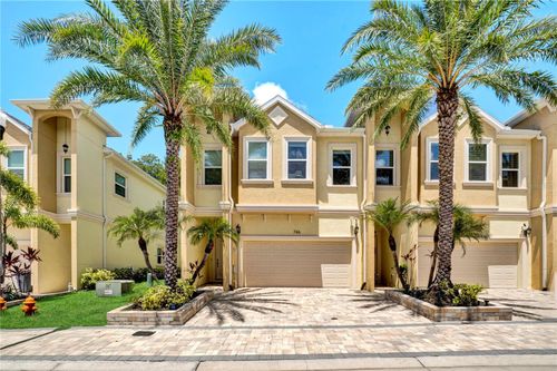 746 Grand Cypress Ln, TARPON SPRINGS, FL, 34689-6832 | Card Image