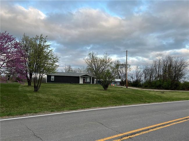 3441 State Road Aa, House other with 3 bedrooms, 2 bathrooms and null parking in Holts Summit MO | Image 34