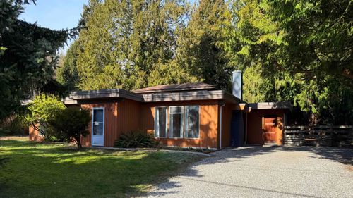 1112 Sunnyside Rd, Gibsons, BC, V0N1V3 | Card Image