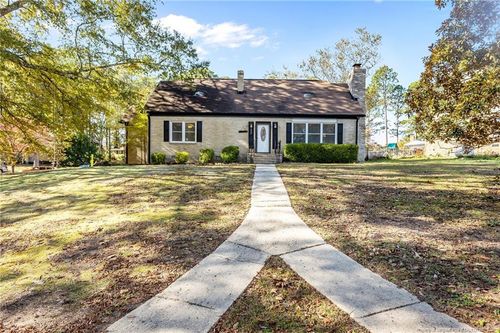 5550 Hedrick Dr, Fayetteville, NC, 28303-2663 | Card Image