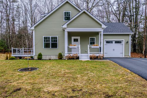 17-17 Youngs Lane, Freeport, ME, 04032 | Card Image