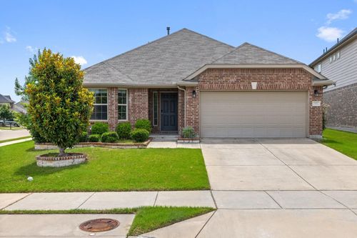 920 Kinghaven Dr, Little Elm, TX, 75068-4825 | Card Image
