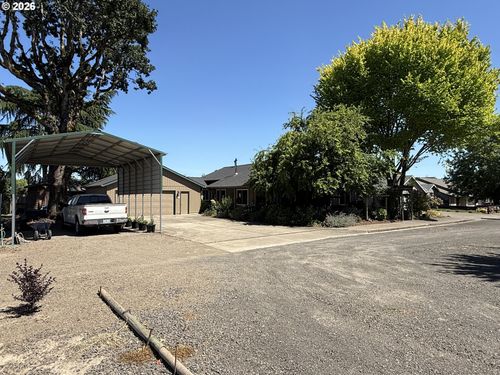 210 S 2nd St, Carlton, OR, 97111-9608 | Card Image