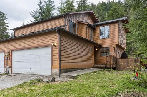 6719 Marguerite St, Juneau, AK, 99801-9431 | Card Image