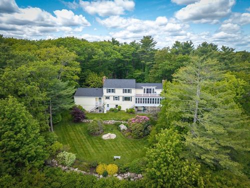 13 Hickory Hill Rd, Manchester, MA, 01944-1575 | Card Image
