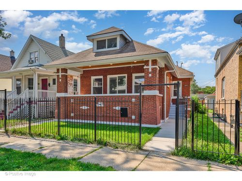 5025 Superior St, CHICAGO, IL, 60644-1213 | Card Image