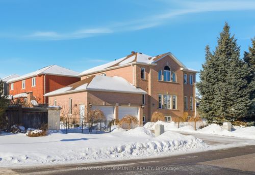 37 St Ave, Bradford, ON, L3Z3E6 | Card Image