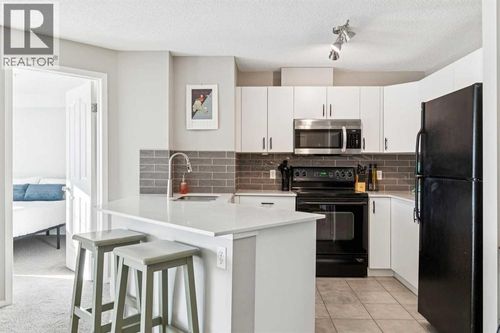 8810 Royal Birch Blvd Nw, Calgary, AB, T3G6A9 | Card Image