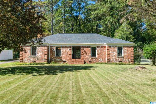 126 Silverwood Dr, TALLADEGA, AL, 35160-3318 | Card Image