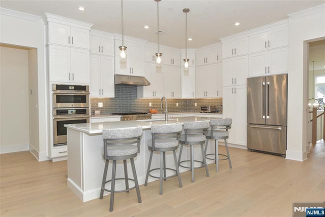21 Castle Stuart Ct, Condo with 3 bedrooms, 3 bathrooms and null parking in River Vale NJ | Image 11