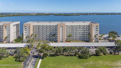 707-300 S Sykes Creek Pkwy, Merritt Island, FL, 32952-3313 | Card Image