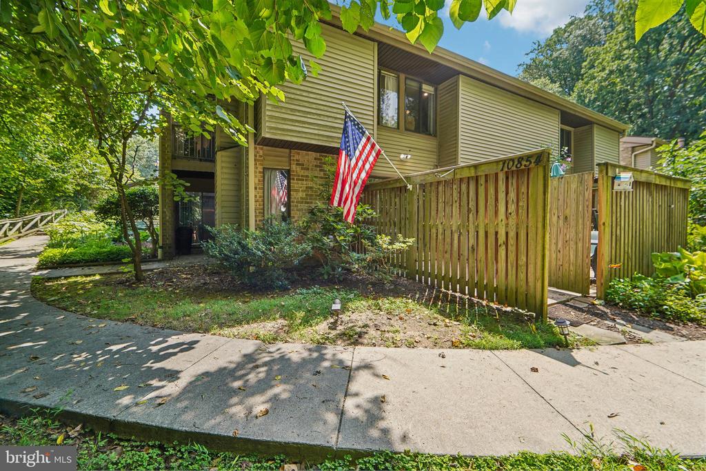 Faulkner Ridge Cir, Columbia, MD 21044