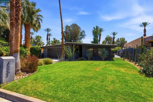 45644 Indian Wells Ln, Indian Wells, CA, 92210-8834 | Card Image