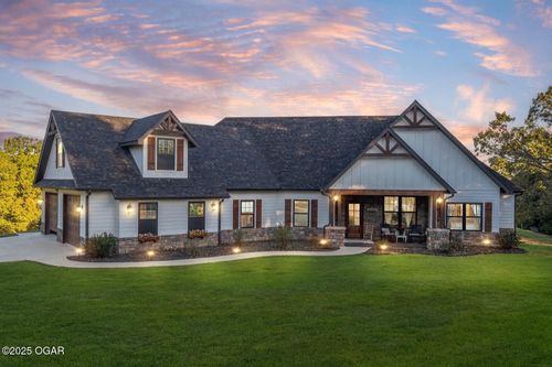 595 S Oakwood Trl, Noel, MO, 64854-7364 | Card Image