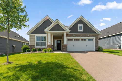7609 Upper 38th St N, Oakdale, MN, 55128-3304 | Card Image