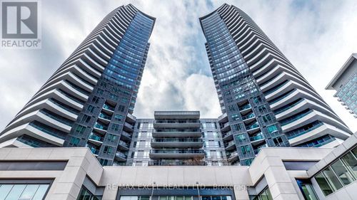 2029-7161 Yonge St, Thornhill, ON, L3T0C8 | Card Image
