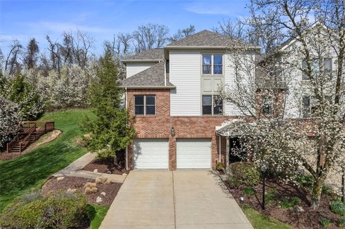 121 Fairway Landings Dr, Canonsburg, PA, 15317-9568 | Card Image