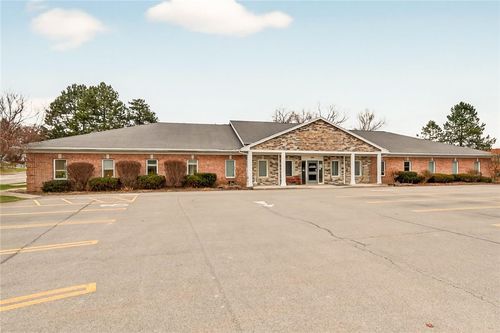 790 Ayrault Rd, Fairport, NY, 14450-8981 | Card Image