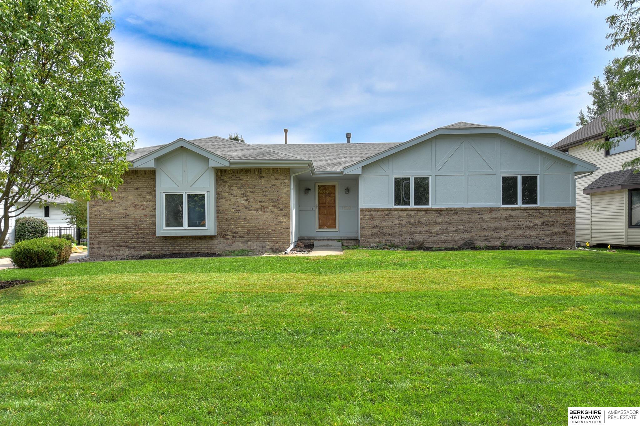 218th St, Elkhorn, NE 68022