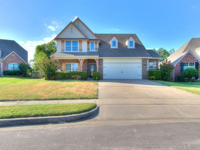 10606 S Nathan Street, House other with 6 bedrooms, 3 bathrooms and null parking in Jenks OK | Image 1