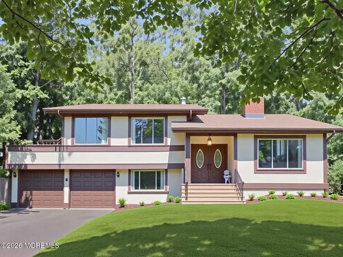 13 Chippewa Rd, Toms River, NJ, 08753-3418 | Card Image