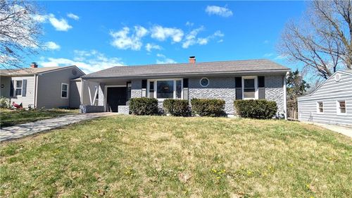 10504 E 25th Terrace, Independence, MO, 64052 | Card Image