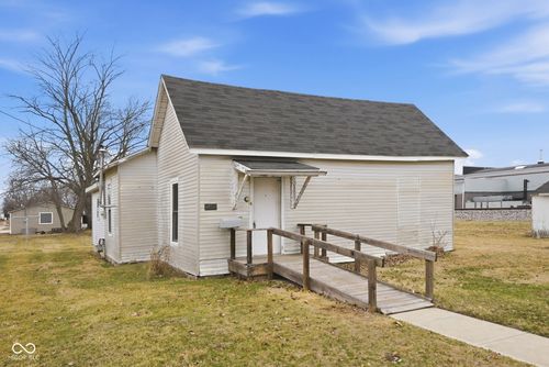 540 Poplar St, Tipton, IN, 46072-1557 | Card Image