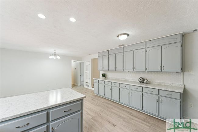 27 Davidson Ave, House other with 4 bedrooms, 2 bathrooms and null parking in Savannah GA | Image 11