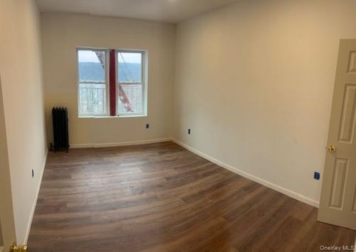 4b-369 Warburton Ave, Yonkers, NY, 10701-2225 | Card Image