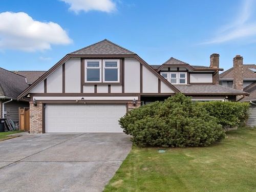 5571 Pearl Crt, Richmond, BC, V7C5E5 | Card Image