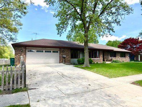 2741 Douglas St, Joliet, IL, 60435-5334 | Card Image