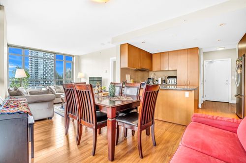 1003-3008 Glen Dr, Coquitlam, BC, V3B0J5 | Card Image