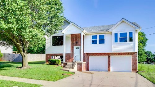 200 Mable Court, Vine Grove, KY, 40175 | Card Image