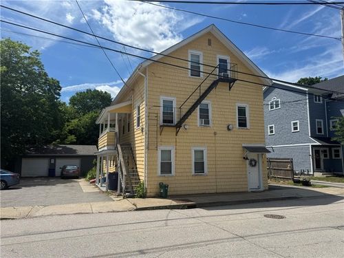 3-91 Duke St, East Greenwich, RI, 02818-3869 | Card Image