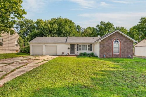 7904 E 87th St, Raytown, MO, 64138-4048 | Card Image