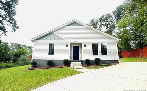 5705 Eagle Pass Cir, Fayetteville, NC, 28304-4069 | Card Image