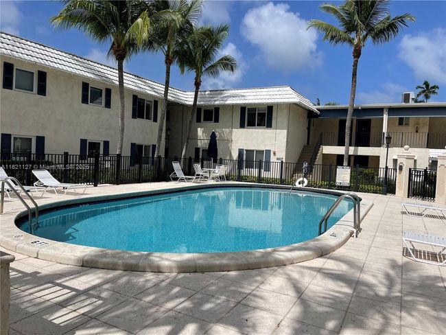 APT-27 - 8603 Sw 68 Th Ct, Condo with 1 bedrooms, 1 bathrooms and null parking in Pinecrest FL | Image 8