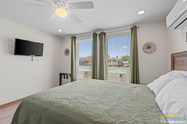 1109 Tarpon Ave, Home with 4 bedrooms, 5 bathrooms and null parking in Port Isabel TX | Image 41
