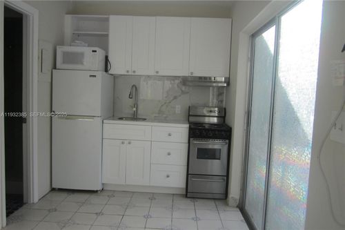apt-2-2019 Fletcher St, Hollywood, FL, 33020-6376 | Card Image