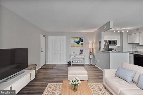 apt-406-16 S Van Dorn St, ALEXANDRIA, VA, 22304-4240 | Card Image