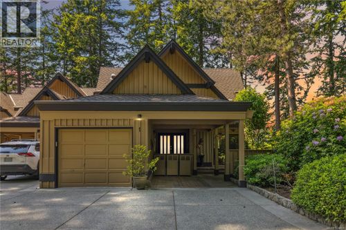 1-981 Fir Tree Glen, Victoria, BC, V8X5B8 | Card Image