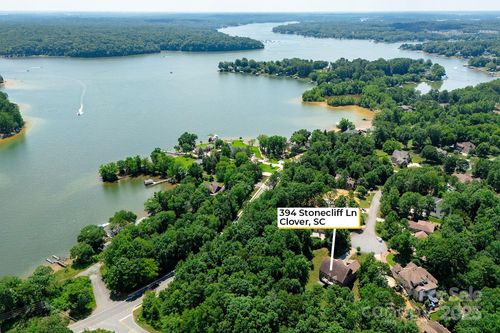 394 Stone Cliff Ln, Lake Wylie, SC, 29710-6082 | Card Image