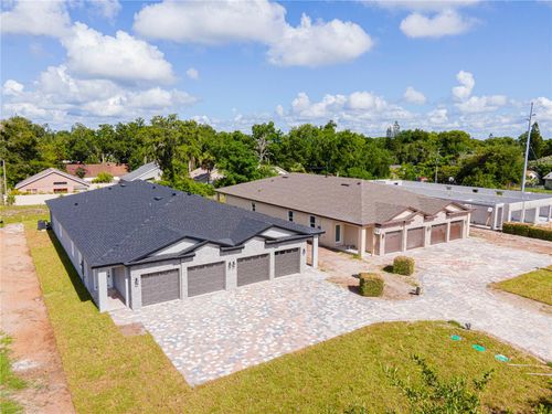 233 N Pine Ave, Oviedo, FL, 32765-9706 | Card Image