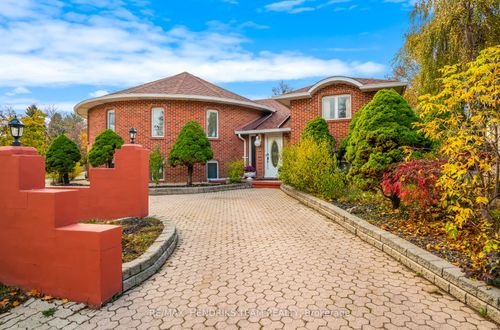 85 Westgate Park Dr, Saint Catharines, ON, L2N5X1 | Card Image