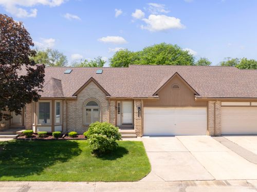 35907 Fierimonte Dr, Clinton Township, MI, 48035-2109 | Card Image