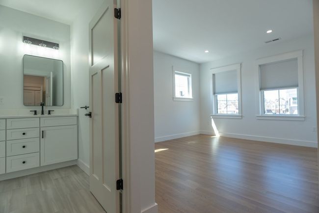 3 - 3 Potter St, Condo with 4 bedrooms, 5 bathrooms and 2 parking in Newton MA | Image 19
