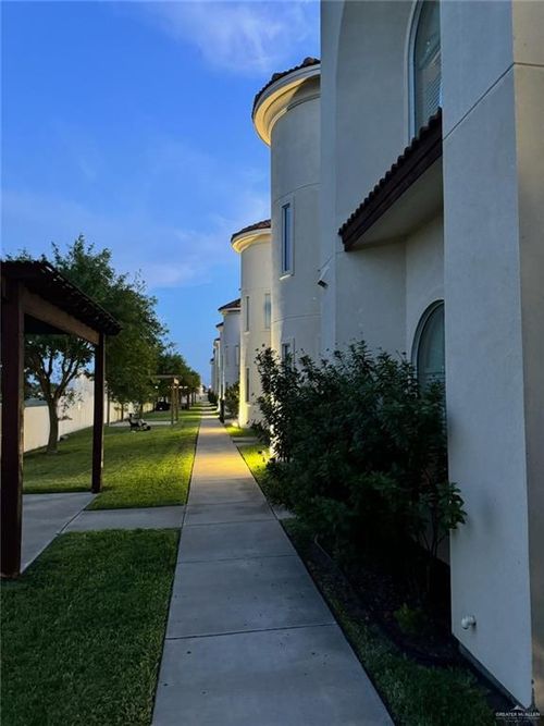 apt-28-1412 Keeton Ave, McAllen, TX, 78503-1777 | Card Image