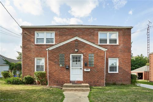 2007 31st St Nw, Canton, OH, 44709-2702 | Card Image