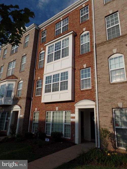 6285 Aster Haven Cir, HAYMARKET, VA, 20169-6235 | Card Image
